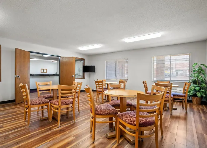 Lodge Econo El Paso, Il *